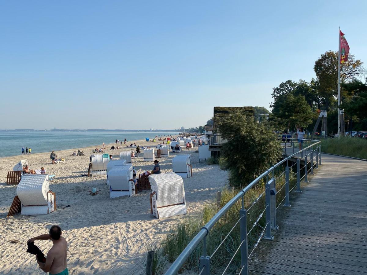 Studio Mit Panorama-Meerblick Und Direkter Strandlage In Scharbeutz Ngoại thất bức ảnh